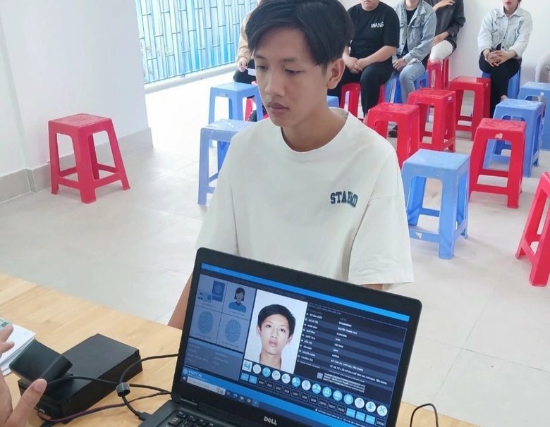 X&aacute;c thực người thi bằng l&aacute;i xe qua thẻ căn cước gắn ch&iacute;p để chống thi hộ- Ảnh 1.