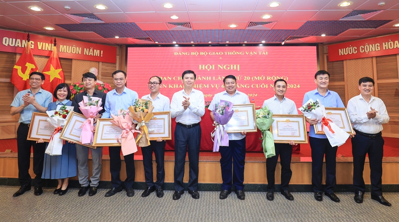 Đảng bộ Bộ GTVT l&atilde;nh đạo, chỉ đạo thực hiện tốt nhiệm vụ ch&iacute;nh trị- Ảnh 2.