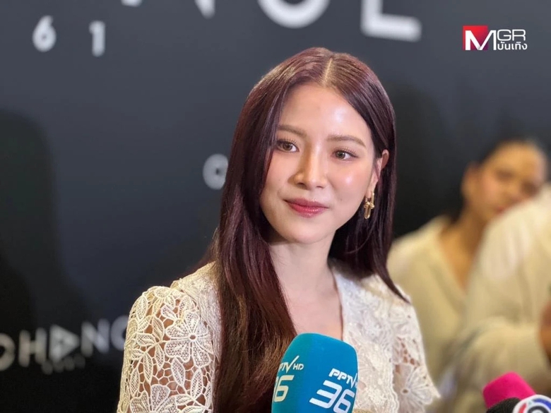 Baifern Pimchanok bật kh&oacute;c tại họp b&aacute;o sau khi chia tay Nine Naphat- Ảnh 1.