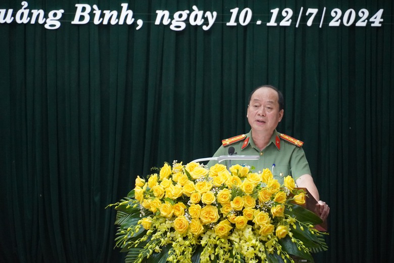 Quảng Bình: Giám đốc công an tỉnh nêu giải pháp xử lý học sinh vi phạm luật giao thông- Ảnh 2. Quảng Bình: Giám đốc công an tỉnh nêu giải pháp xử lý học sinh vi phạm luật giao thông- Ảnh 2.