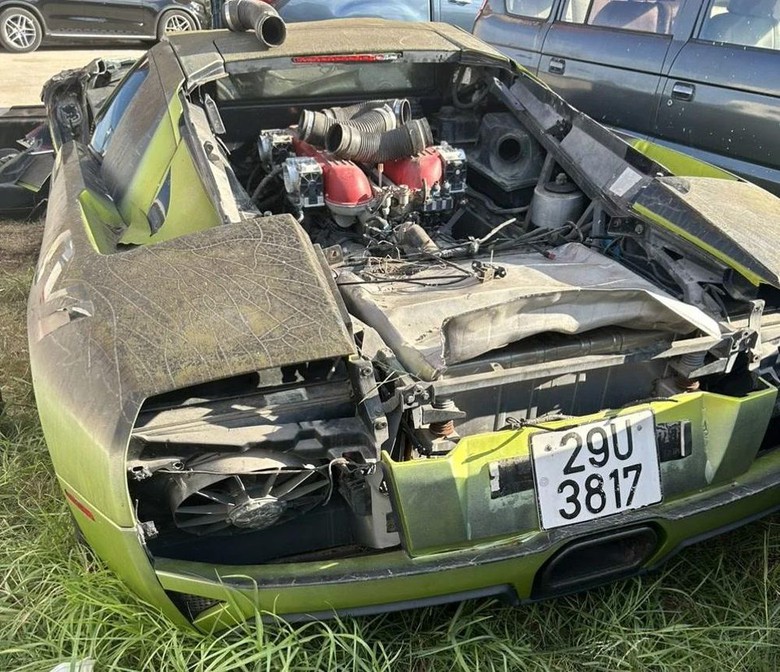 Vì sao Quảng Bình không đấu giá mà tiêu hủy 2 siêu xe G63 và Lamborghini?- Ảnh 2. Vì sao Quảng Bình không đấu giá mà tiêu hủy 2 siêu xe G63 và Lamborghini?- Ảnh 2.