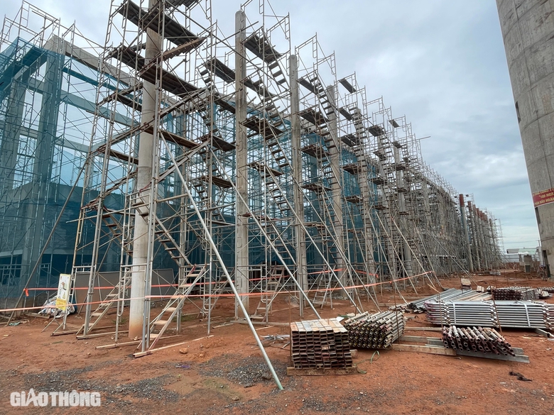 Ngắm th&aacute;p kh&ocirc;ng lưu s&acirc;n bay Long Th&agrave;nh cao hơn 91m- Ảnh 8.