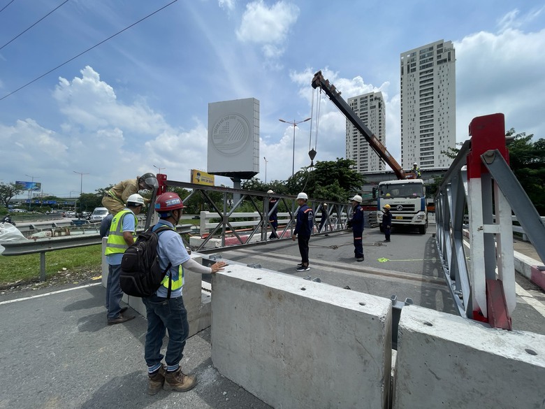 Ho&agrave;n th&agrave;nh lắp đặt dầm cầu bộ h&agrave;nh metro số 1- Ảnh 3.