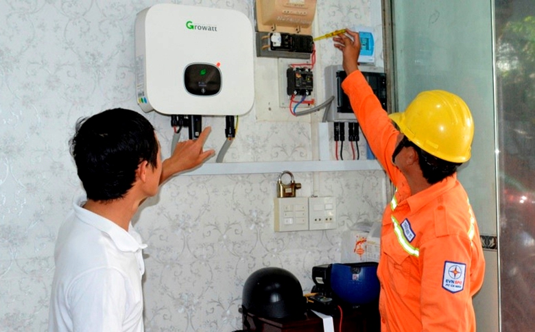 Thấy g&igrave; từ chuyện lỗ li&ecirc;n tiếp của EVN?- Ảnh 1.