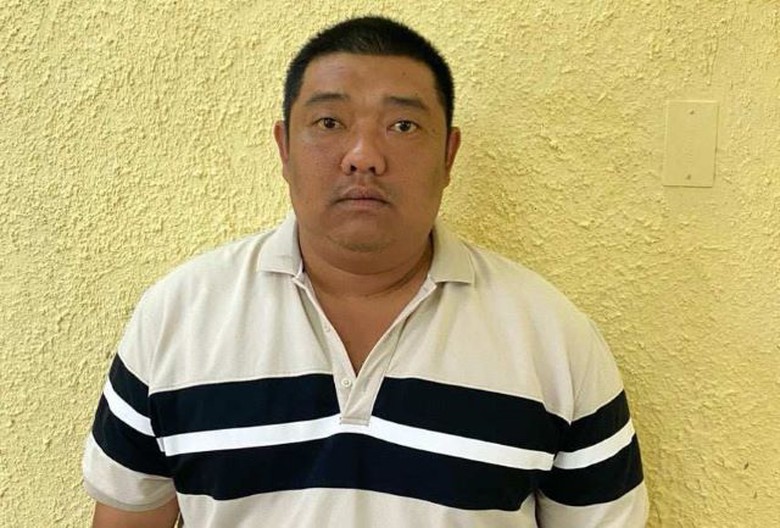 Bắt th&ecirc;m 11 người trong nh&oacute;m lừa đảo chiếm đoạt hơn 150 sổ đỏ- Ảnh 1.