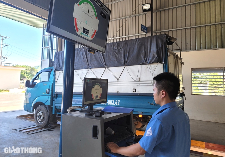 &Ocirc; t&ocirc; bị cảnh b&aacute;o khiếm khuyết c&oacute; được tiếp nhận đăng kiểm?- Ảnh 1.