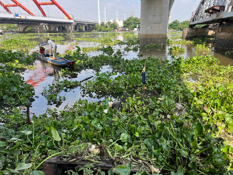 Vụ b&eacute; trai 5 tuổi mất t&iacute;ch tr&ecirc;n s&ocirc;ng S&agrave;i G&ograve;n: T&igrave;m thấy thi thể c&aacute;ch hiện trường 500m- Ảnh 1.