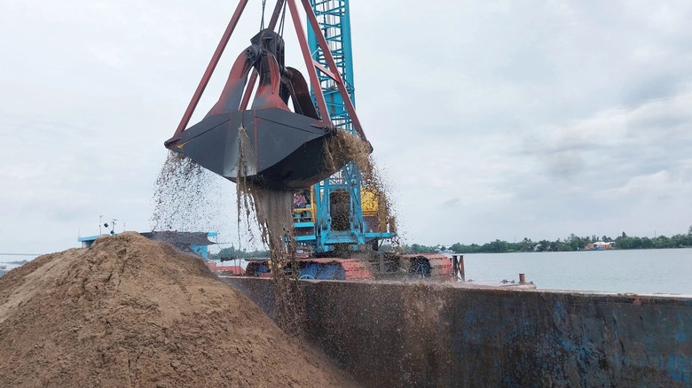 R&uacute;t ngắn thời gian cấp ph&eacute;p mỏ c&aacute;t ở Tiền Giang, ưu ti&ecirc;n cho V&agrave;nh đai 3 TP.HCM- Ảnh 2.