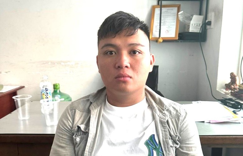 Đối tượng tham gia vụ hỗn chiến chết người ở Đ&agrave; Nẵng nhờ chị đưa đi đầu th&uacute;- Ảnh 1.