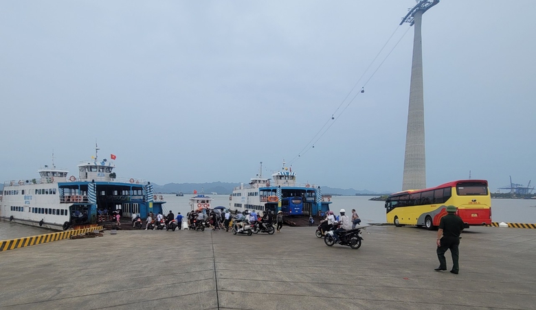 B&atilde;o số 2 dự kiến đổ bộ tối nay: Quảng Ninh, Hải Ph&ograve;ng cấm biển; dừng ph&agrave;, c&aacute;p treo- Ảnh 4.