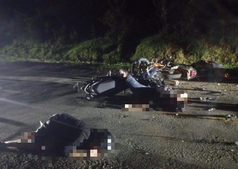 Một đêm xảy ra 2 vụ TNGT trên QL24 làm 3 người chết, 4 người bị thương- Ảnh 1. Một đêm xảy ra 2 vụ TNGT trên QL24 làm 3 người chết, 4 người bị thương- Ảnh 1.