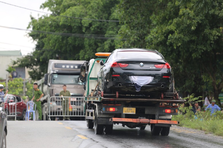 H&agrave; Nội: Tỉnh lộ 421 ngập s&acirc;u do mưa sau b&atilde;o, xe chết m&aacute;y la liệt- Ảnh 7.
