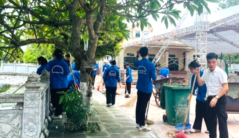 Hơn 4.000 thanh ni&ecirc;n Thủ đ&ocirc; đăng k&yacute; phục vụ lễ Quốc tang Tổng B&iacute; thư Nguyễn Ph&uacute; Trọng- Ảnh 1.