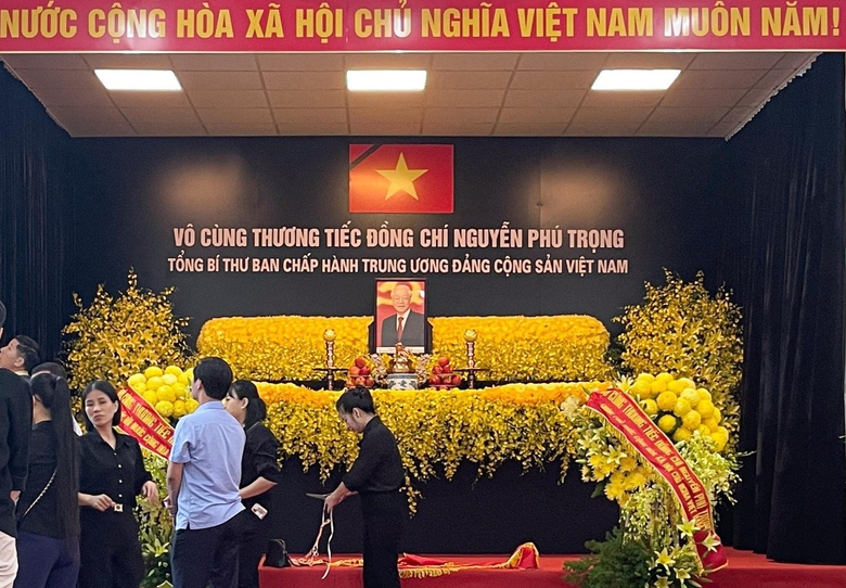 C&ocirc;ng t&aacute;c chuẩn bị cho lễ Quốc tang Tổng B&iacute; thư Nguyễn Ph&uacute; Trọng tại qu&ecirc; nh&agrave;- Ảnh 4.