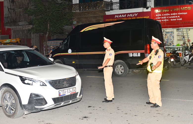 Hải Ph&ograve;ng: Xử nghi&ecirc;m c&aacute;n bộ, c&ocirc;ng chức vi phạm nồng độ cồn- Ảnh 2.
