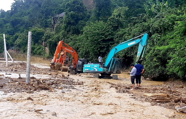 Nỗ lực t&igrave;m người mất t&iacute;ch, sớm th&ocirc;ng đường l&ecirc;n T&acirc;y Bắc- Ảnh 3.
