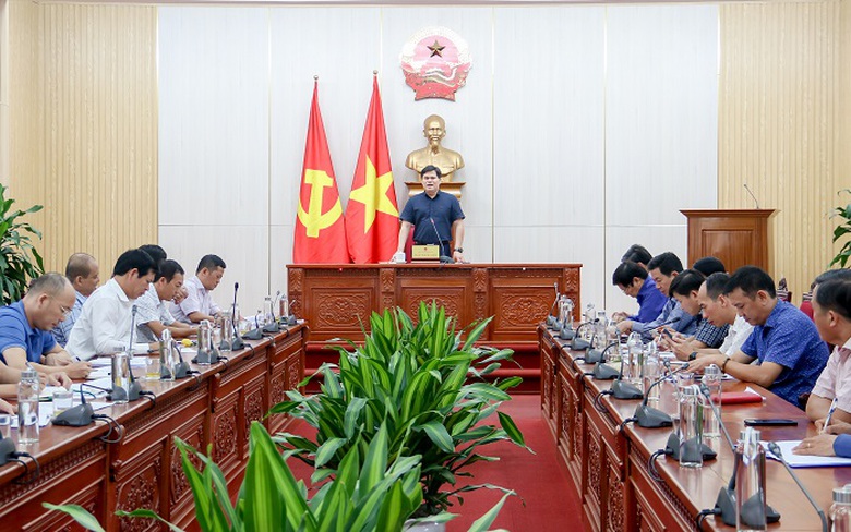 Quảng Ng&atilde;i khẩn trương di dời hạ tầng kỹ thuật, giải quyết rốt r&aacute;o mặt bằng cao tốc- Ảnh 3.
