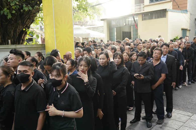 Nghẹn ng&agrave;o lễ viếng Tổng B&iacute; thư Nguyễn Ph&uacute; Trọng tại qu&ecirc; nh&agrave;- Ảnh 15.