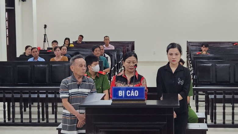 Bạc Liêu: Cha mẹ và con gái cùng làm giả sổ đỏ, chiếm đoạt gần 1,3 tỷ đồng lĩnh án- Ảnh 1. Bạc Liêu: Cha mẹ và con gái cùng làm giả sổ đỏ, chiếm đoạt gần 1,3 tỷ đồng lĩnh án- Ảnh 1.