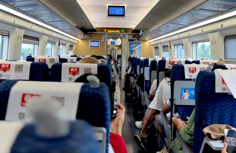 Chuyện &iacute;t biết về tuyến đường sắt cao tốc quanh đảo Hải Nam- Ảnh 3.