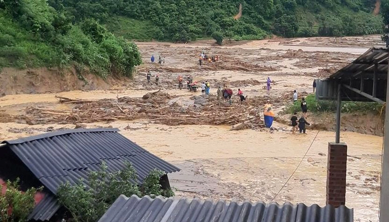 7 người chết v&agrave; mất t&iacute;ch, hơn 100 ng&ocirc;i nh&agrave; bị ảnh hưởng do lũ qu&eacute;t ở Điện Bi&ecirc;n- Ảnh 1.