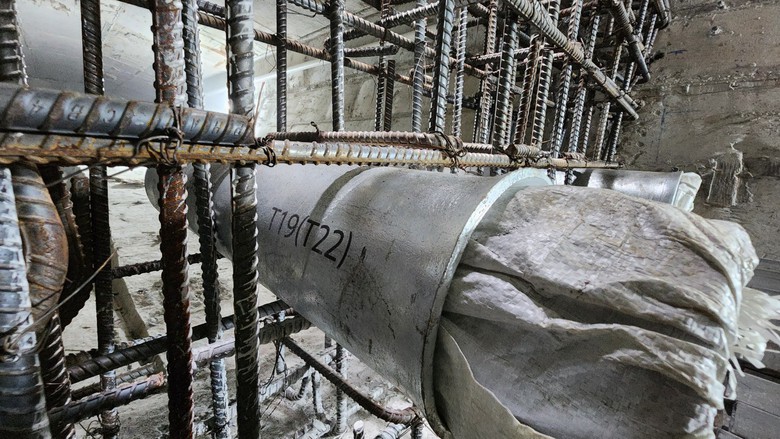 Cận cảnh sửa chữa hư hỏng b&ecirc;n trong dầm hộp cầu Tr&agrave; Kh&uacute;c- Ảnh 6.