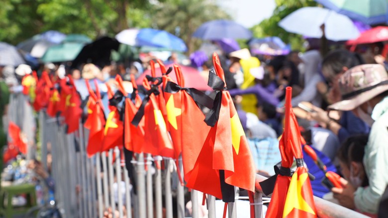 Nghẹn ng&agrave;o những h&igrave;nh ảnh tiễn biệt Tổng B&iacute; thư về nơi an nghỉ- Ảnh 11.