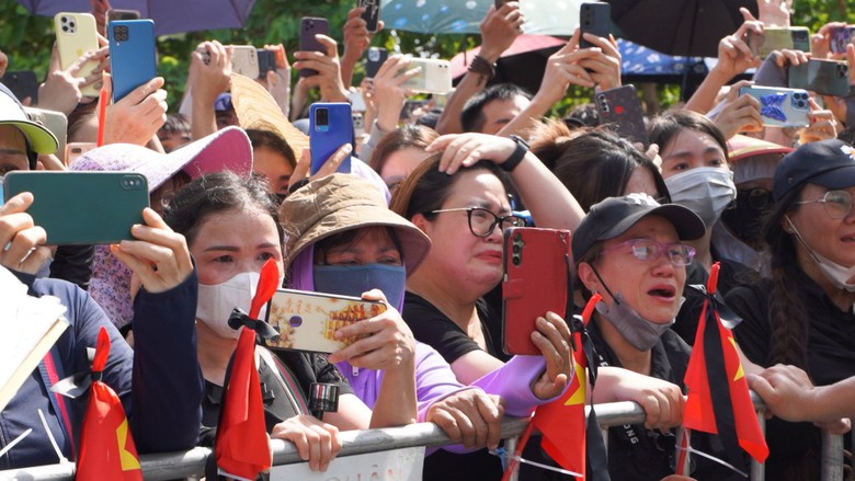 Nghẹn ng&agrave;o những h&igrave;nh ảnh tiễn biệt Tổng B&iacute; thư về nơi an nghỉ- Ảnh 7.