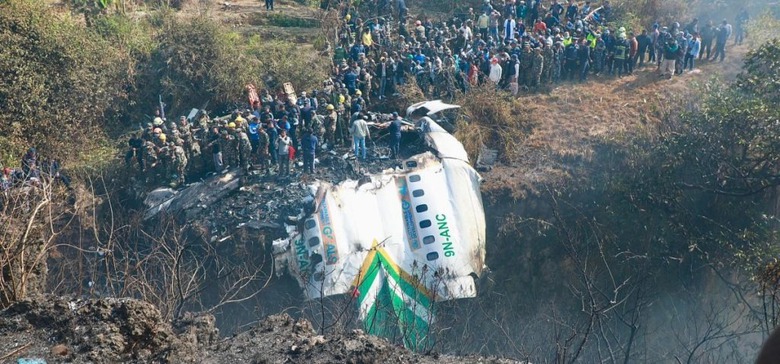 72 người đ&atilde; thiệt mạng tr&ecirc;n chuyến bay của h&atilde;ng h&agrave;ng kh&ocirc;ng Yeti Airlines, do phi c&ocirc;ng gạt nhầm cần điều khiển. (Ảnh: Fiscal Nepal)