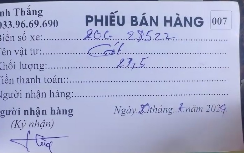 Vụ nạo v&eacute;t l&ograve;ng hồ N&uacute;i Cốc: Kho&aacute;ng sản chưa đấu gi&aacute; đ&atilde; đem b&aacute;n- Ảnh 5.