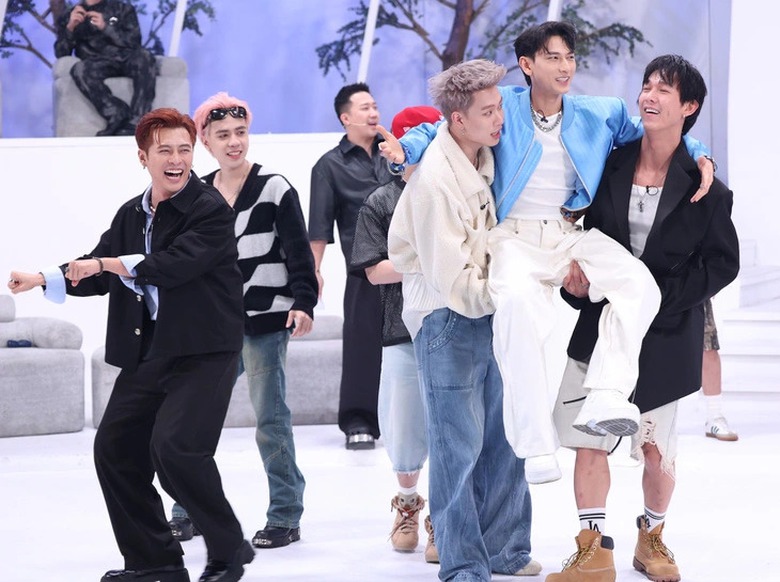 Anh trai say hi tập 6: Ali Hoàng Dương "chơi chiêu", đánh bại Hiếu Thứ Hai- Ảnh 1. Anh trai say hi tập 6: Ali Hoàng Dương "chơi chiêu", đánh bại Hiếu Thứ Hai- Ảnh 1.