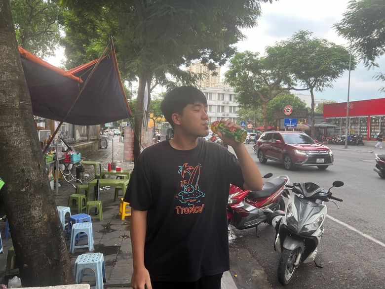 Tr&uacute;ng 200 triệu đồng nhờ uống Tr&agrave; Xanh Kh&ocirc;ng Độ: Một sinh vi&ecirc;n quyết t&acirc;m l&agrave;m từ thiện- Ảnh 1.