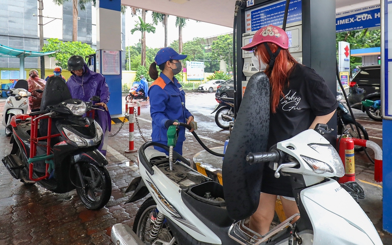 Cần g&igrave; để lập s&agrave;n giao dịch xăng dầu?