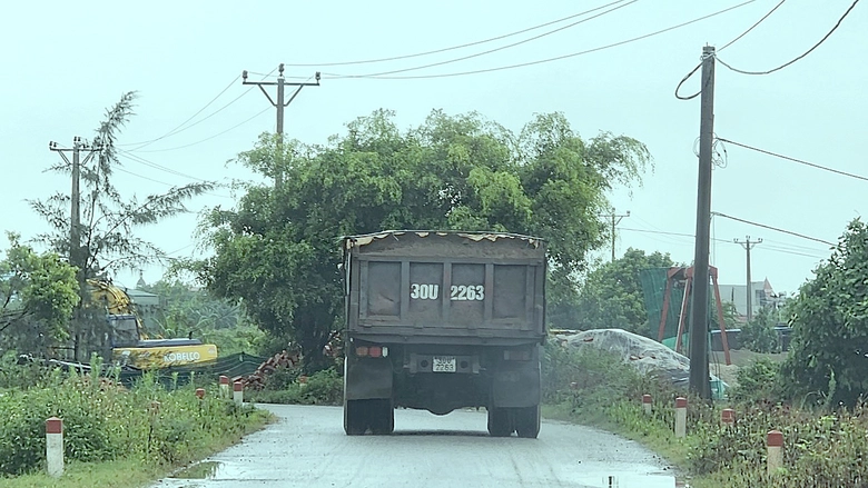 Nam Định: Trạm trộn, bến b&atilde;i kh&ocirc;ng ph&eacute;p bủa v&acirc;y s&ocirc;ng Ninh Cơ- Ảnh 2.