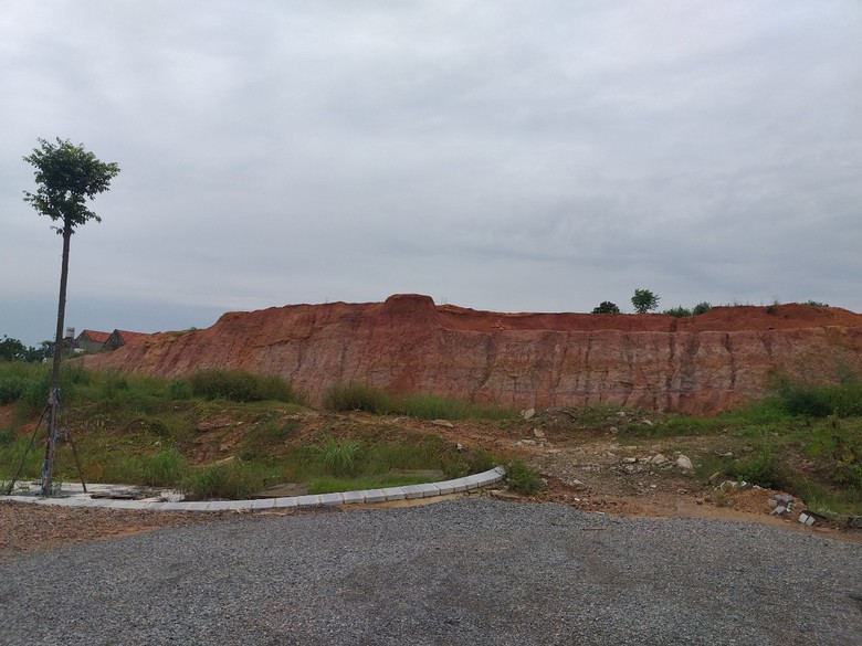 Bất an dự &aacute;n khu t&aacute;i định cư triệu đ&ocirc; thi c&ocirc;ng dang dở- Ảnh 4.