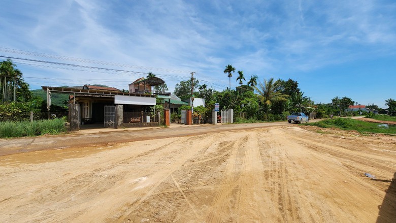B&agrave;n giao xong mặt bằng tuyến ch&iacute;nh cao tốc Quảng Ng&atilde;i - Ho&agrave;i Nhơn- Ảnh 5.