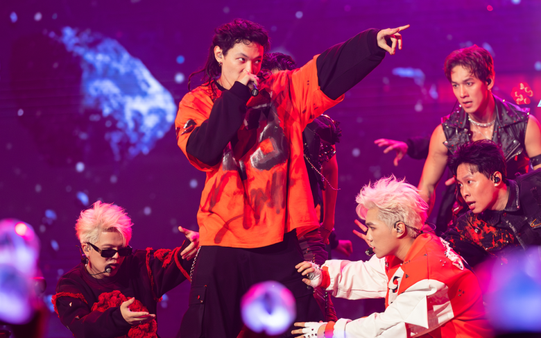 Đ&agrave;i HTV l&ecirc;n tiếng về chương tr&igrave;nh "Anh trai say hi" kh&ocirc;ng c&oacute; quần đảo Ho&agrave;ng Sa, Trường Sa- Ảnh 3.