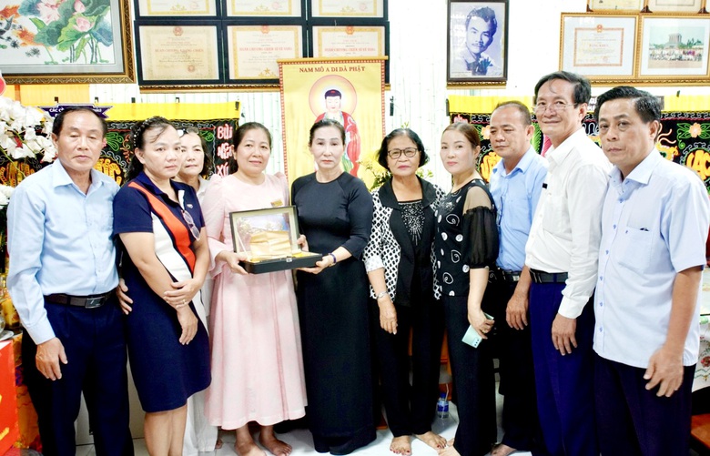 Bảo t&agrave;ng Biệt động S&agrave;i G&ograve;n - Gia Định tiếp nhận kỷ vật của cố Chủ tịch Cuba Fidel Castro- Ảnh 6.