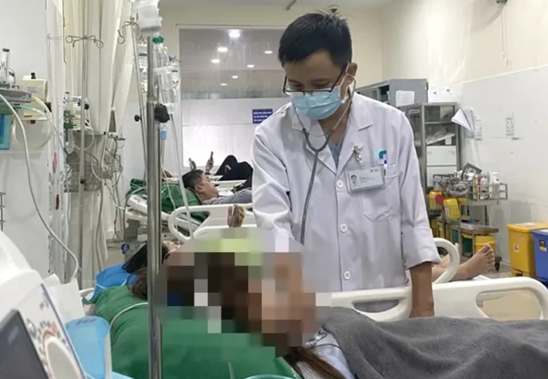 Vụ nh&acirc;n vi&ecirc;n ng&acirc;n h&agrave;ng ngộ độc kh&iacute; CO: 7/8 người đ&atilde; xuất viện- Ảnh 1.