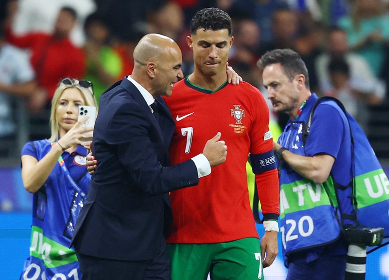 Cựu danh thủ người Anh nhận x&eacute;t g&acirc;y sốc về Ronaldo tại EURO 2024- Ảnh 1.