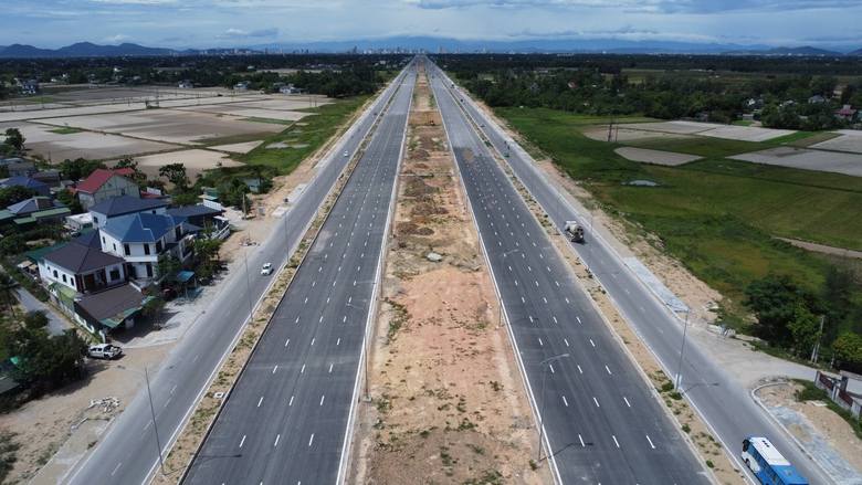 Th&ocirc;ng xe đại lộ 1.400 tỷ nối Vinh với phố biển Cửa L&ograve;- Ảnh 1.