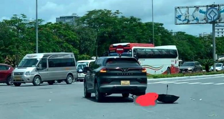 Hiện trường vụ tai nạn khiến người phụ nữ tử vong tại chỗ.