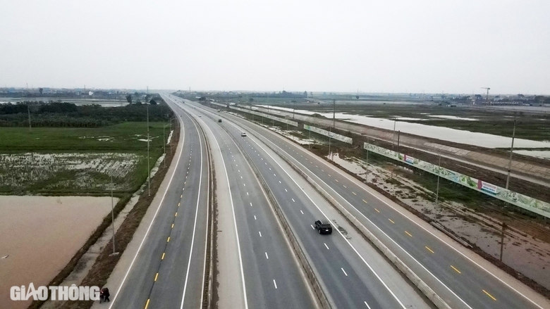 L&aacute;i xe lưu &yacute; g&igrave; khi lưu th&ocirc;ng tr&ecirc;n đường nối hai cao tốc 3.200 tỷ ở Hưng Y&ecirc;n?- Ảnh 2.