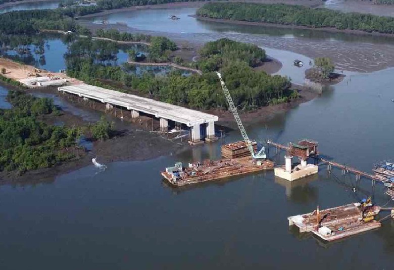 Hợp long cầu d&agrave;i hơn 3,3km tr&ecirc;n cao tốc Bến Lức - Long Th&agrave;nh- Ảnh 2.