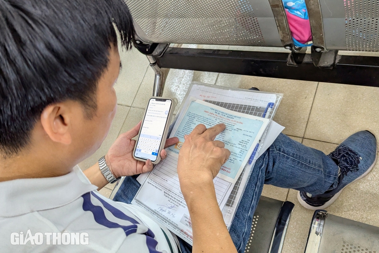 Những chủ xe đầu ti&ecirc;n đăng k&yacute;, bấm biển số tr&ecirc;n cổng dịch vụ c&ocirc;ng- Ảnh 2.