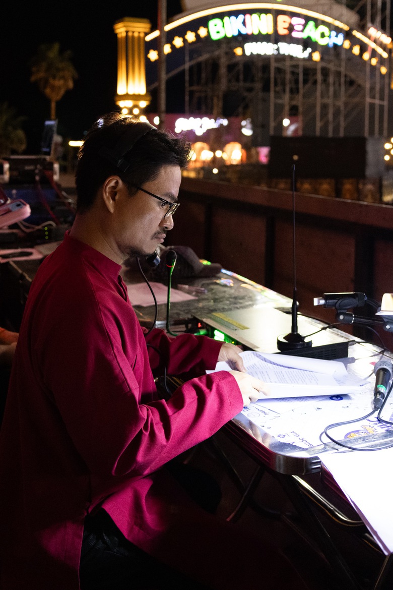 Hậu trường giờ mới kể về cuộc thi Trang phục văn h&oacute;a d&acirc;n tộc- Ảnh 2.