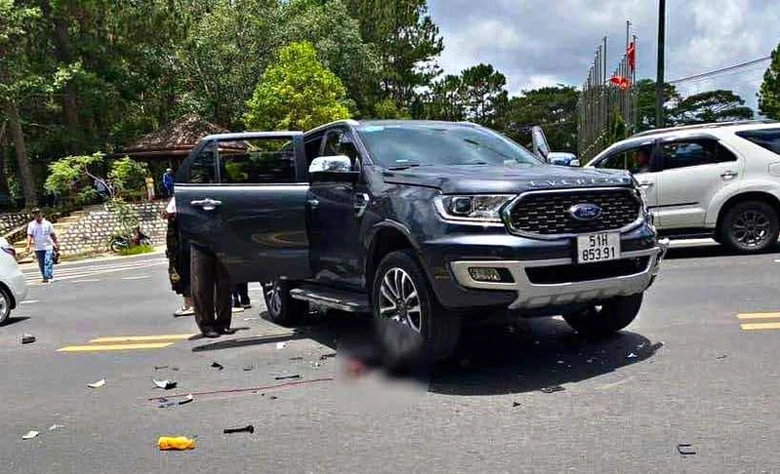 Hiện trường vụ tai nạn - Ảnh: C. Th&agrave;nh.