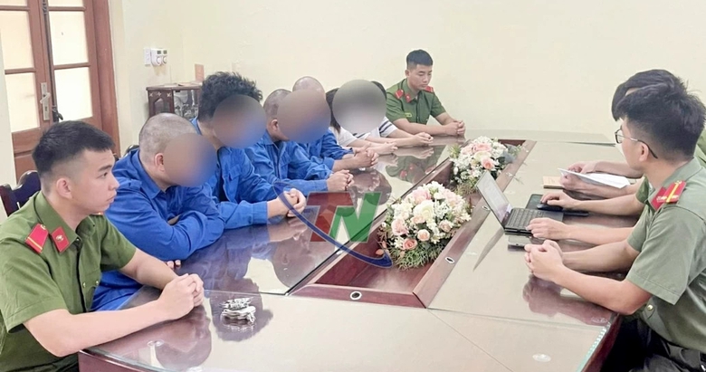 Khởi tố 6 bị can vụ lan truyền thông tin nữ công nhân nhiễm HIV, lây nhiễm cho nhiều người- Ảnh 1. Khởi tố 6 bị can vụ lan truyền thông tin nữ công nhân nhiễm HIV, lây nhiễm cho nhiều người- Ảnh 1.