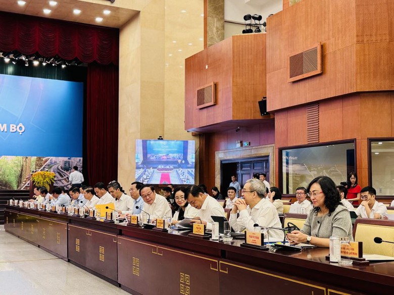 Thủ tướng y&ecirc;u cầu đẩy nhanh tiến độ c&aacute;c dự &aacute;n trọng điểm- Ảnh 5.