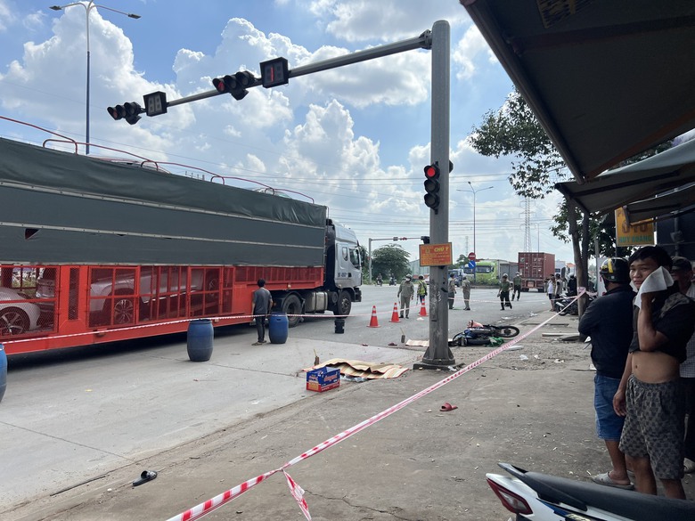 Vụ tai nạn 2 mẹ con tử vong ở B&igrave;nh Dương: T&agrave;i xế xe tải lấn l&agrave;n, &eacute;p xe &ocirc;m- Ảnh 2.